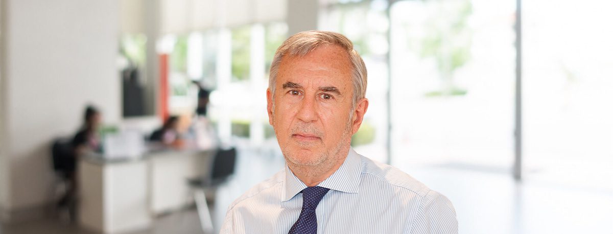 Juan Luis Bour, economista jefe de FIEL